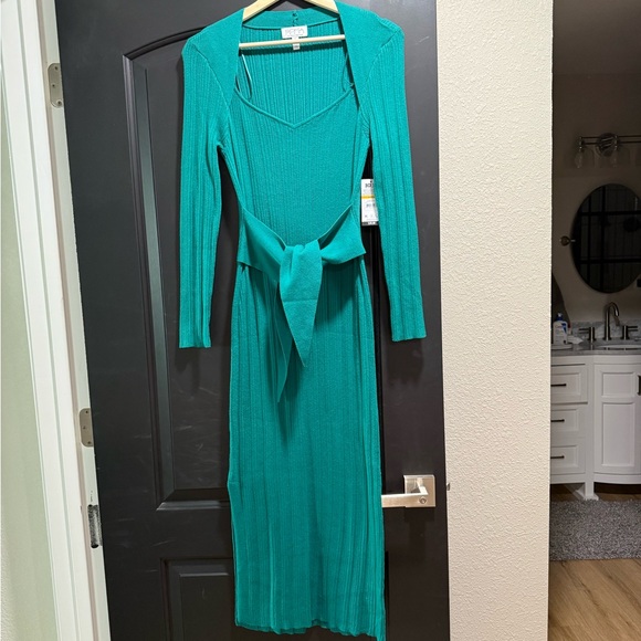 Sofia by Sofia Vergara Teal Long Sleeve Dress - Picture 4 of 8